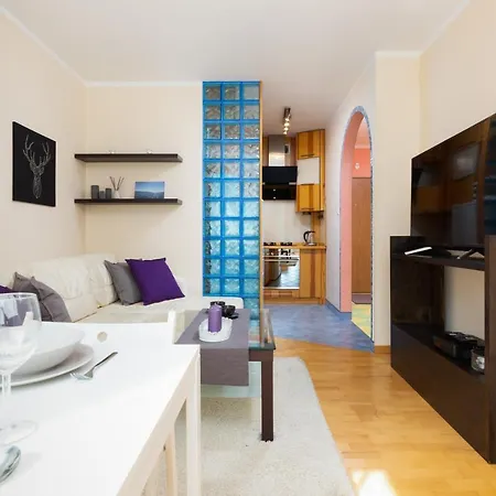 Ursus By Renters *